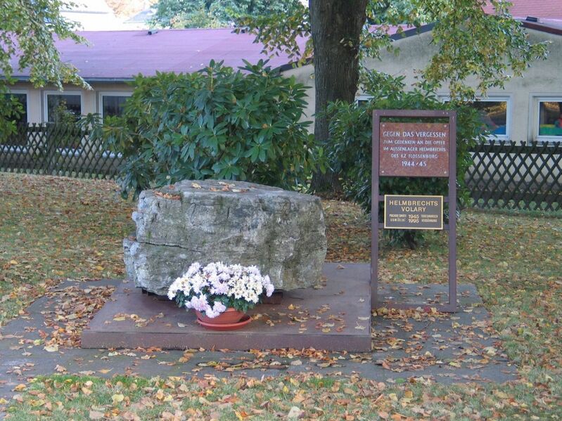 File:Helmbrechts denkmal.jpg