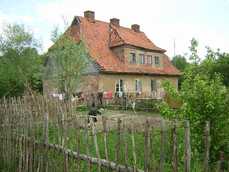 File:Hohenbruch ehemalige Kommandantur des Polizeihaftlagers und Arbeitserziehungslagers by Jurgen Leiste.jpg