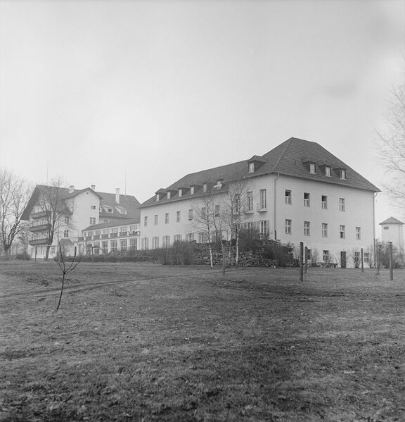 File:Heim Hochland Steinhoering 1950.jpg