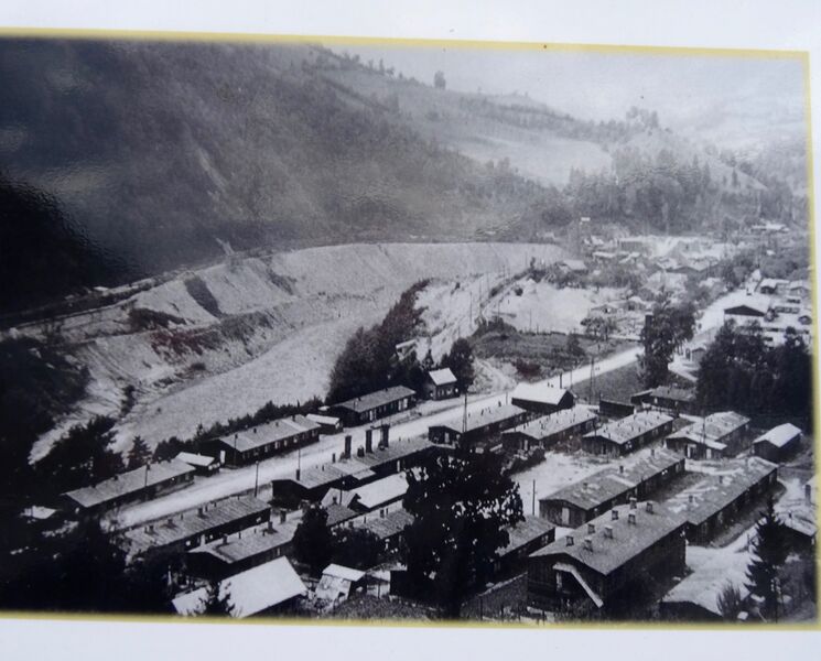 File:269010-mauthausen-guides-grossraming 1.jpg